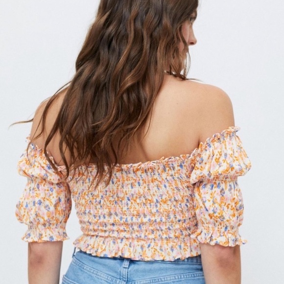 NWT Urban Outfitters off the shoulder top - Picture 2 of 3